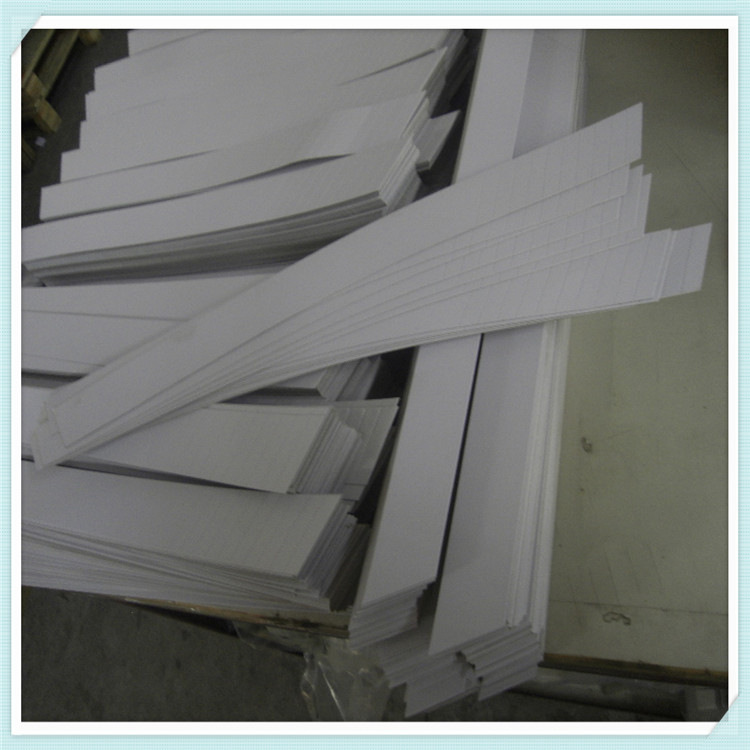 专业销售衬衫纸领条  衬衫纸板 衬纸 包装纸规格350克3.5CM*46 CM