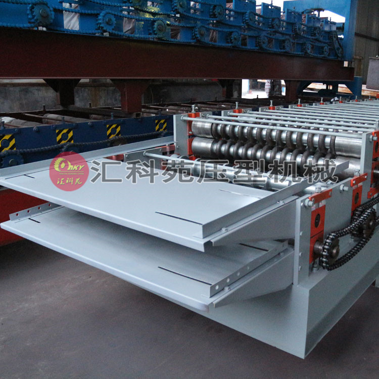 长期生产 全自动压瓦机 840彩钢设备 压瓦机厂家供应