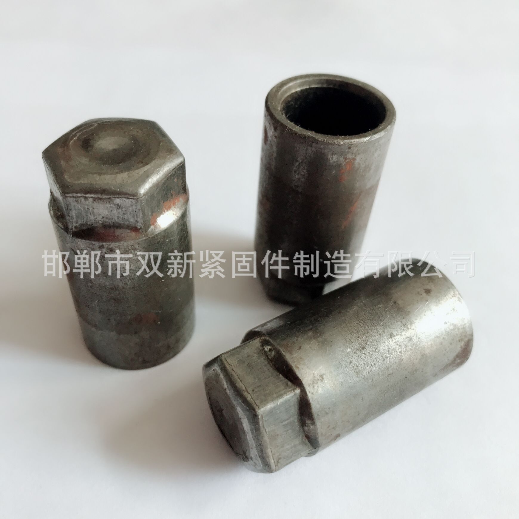 冷镦加工异形六角盲孔螺母 非标六角盲孔螺母 加长盲孔螺母？双新