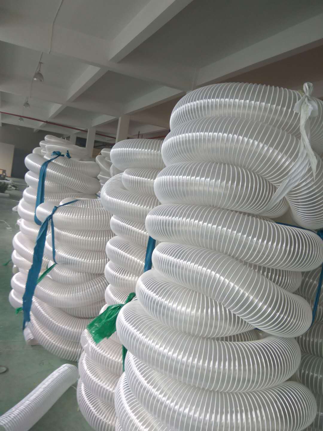 pvc钢丝软管波纹塑料伸缩工业吸尘管抽吸木屑pe通风管可任意弯曲