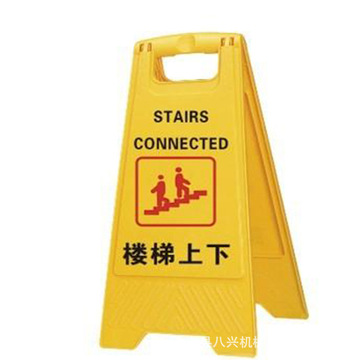 宝山警方雨雪天全力护航辖区安全