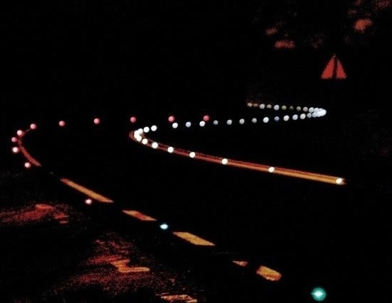 夜光突起路标反光道钉 夜光道钉    荧光道钉反光突起路标
