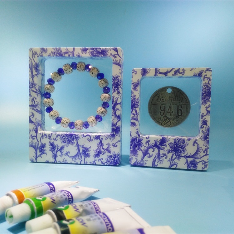 小款彩绘牡丹70*90mm青花瓷图案悬浮盒PET透明膜展示盒手饰项链盒