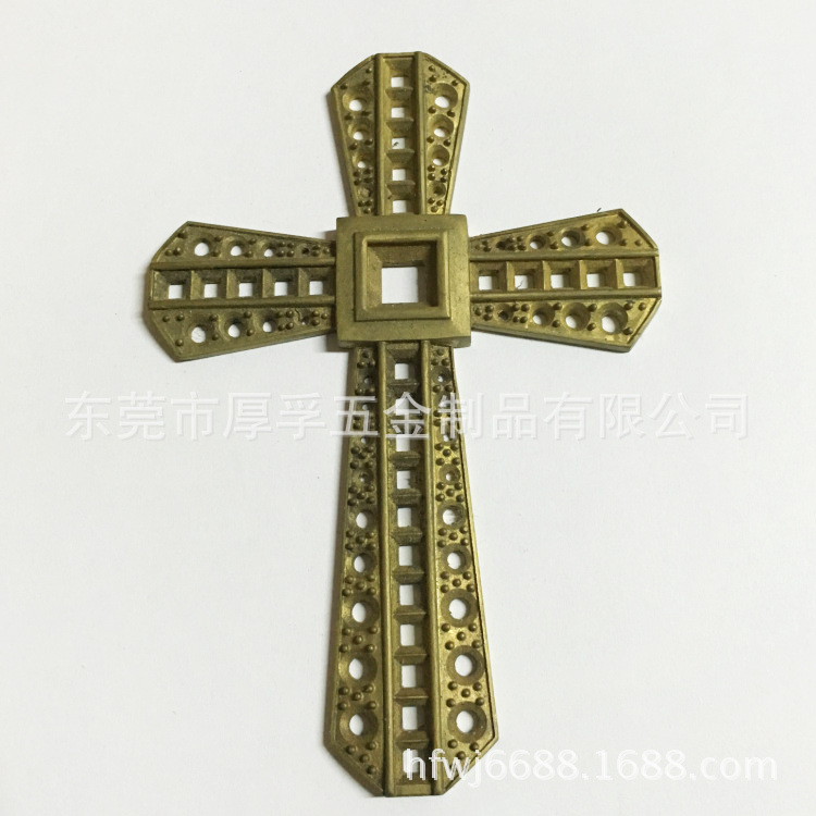 厂家铸造黄铜小饰品铸造件 铜十字架吊坠 铜配件来图来样加工定制