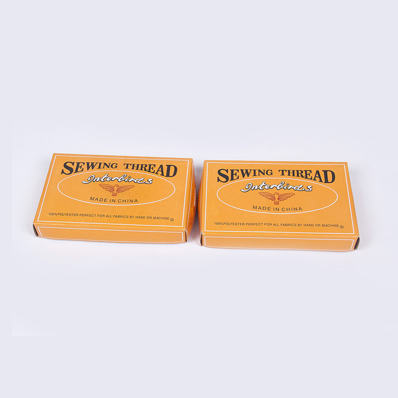 Hilo de coser de 24 colores en carretes pequeños, con caja de costura de madera, stock