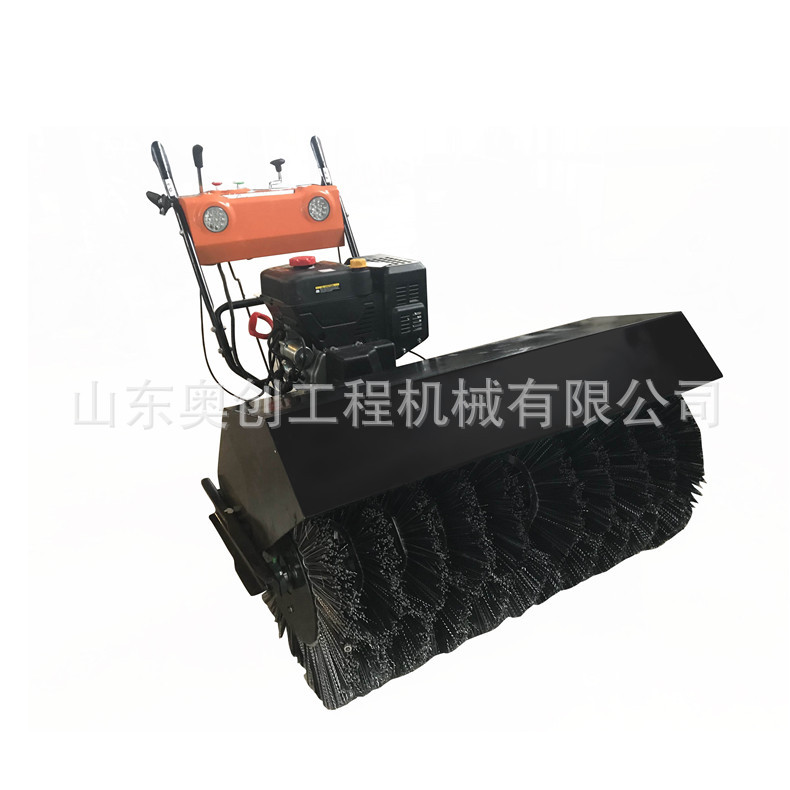 伊犁除雪机小型  15马力420CC 隆鑫 电启动手推式滚刷扫雪车|ru