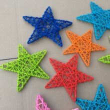 30CM藤编圣诞五角星 幼儿园 商场吊饰挂饰 彩色藤球 摄影背景装饰