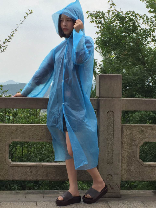 Manufacturer Wholesale Disposable Thickened Raincoat Outdoor Frosted Raincoat Mountaineering Poncho Men and Women Hooded Raincoat Portable Manufacturer Wholesale Disposable Thickened Raincoat Outdoor Frosted Raincoat Mountaineering Poncho Men and Women Hooded Raincoat Portable