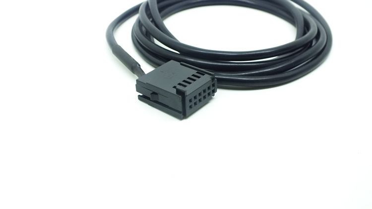 8749528251_803895172