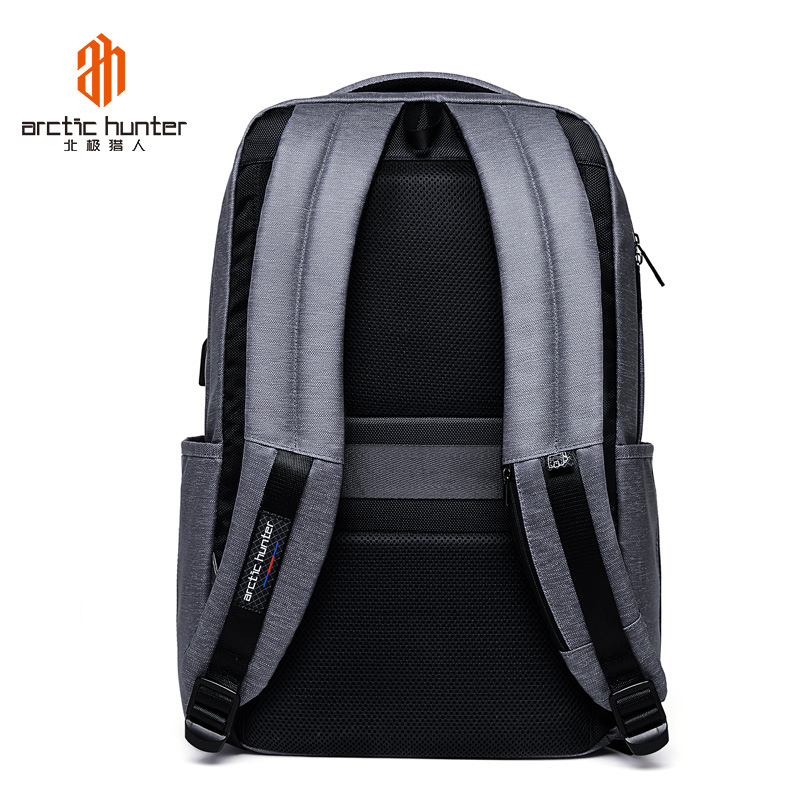 男式大容量双肩包休闲运动户外电脑背包USB充电书包防波水男包