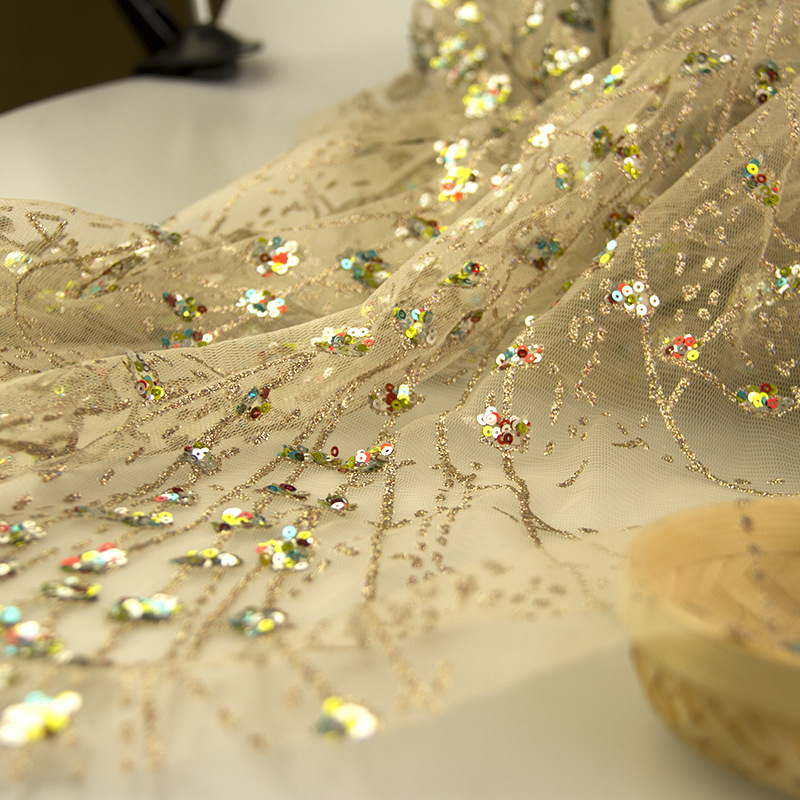 时尚舞台服网布亮片绣 定位印粉亮粉网纱面料 时尚婚纱网布