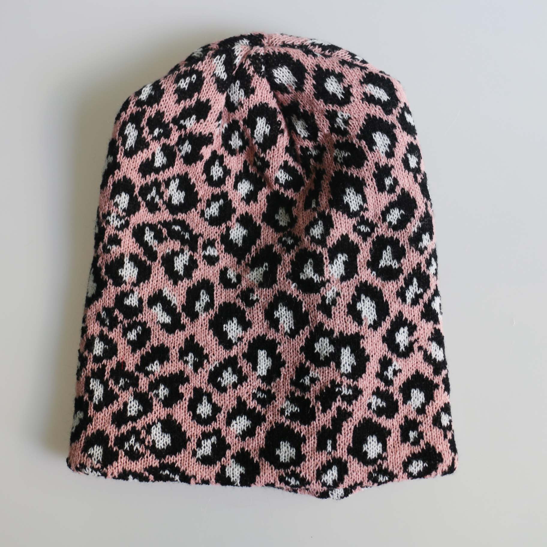 Unisex Simple Style Leopard Crimping Wool Cap display picture 3