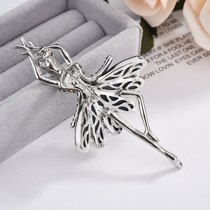 New Alloy Jewelry Dancing Angel Girl Brooches for Women Temperament Corsage Pins Clothing Accessories Brooch Pin