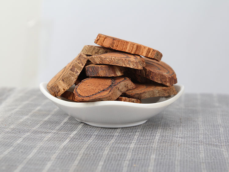 Ji Xue Teng Slices (Spatholobus suberectus) — Dried Blood-Vine Stem for Herbal Tea & Soup key features