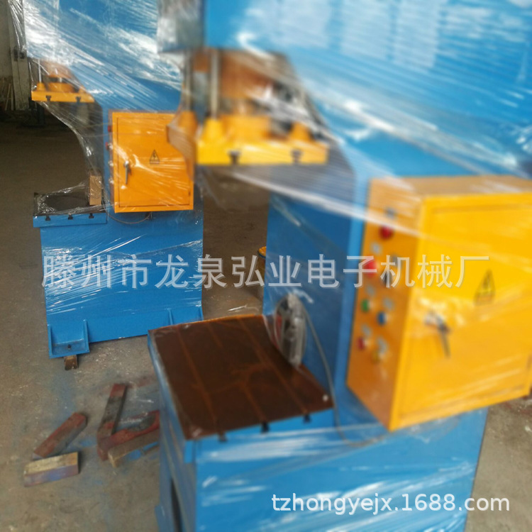 单柱液压机现货促销中 10T 42T厂家直销打造小型单臂液压机