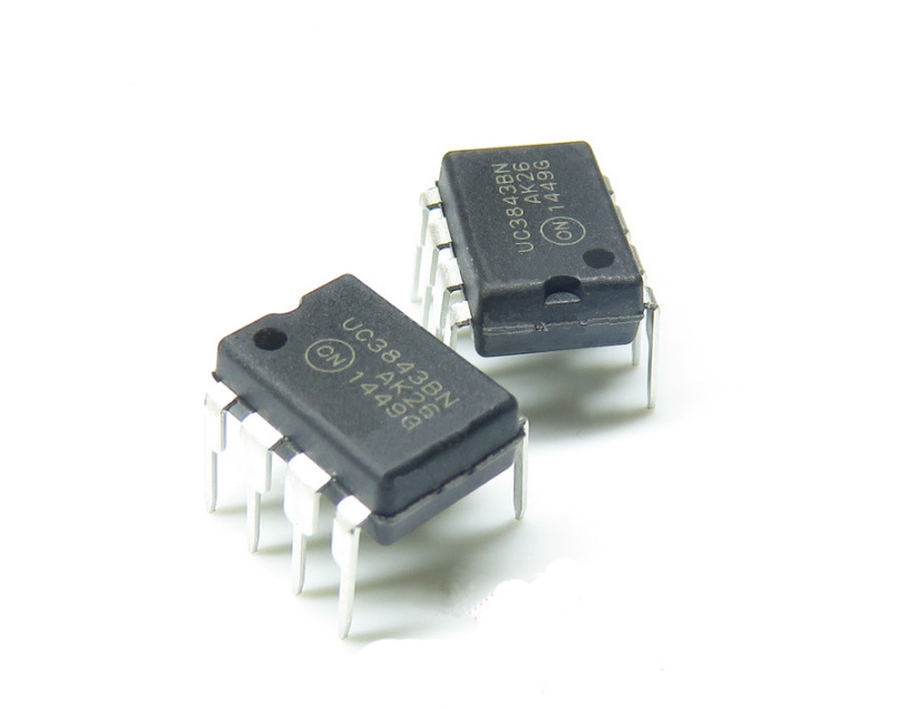 UC3843B 高性能电流模式PWM控制器 DIP-8 现货