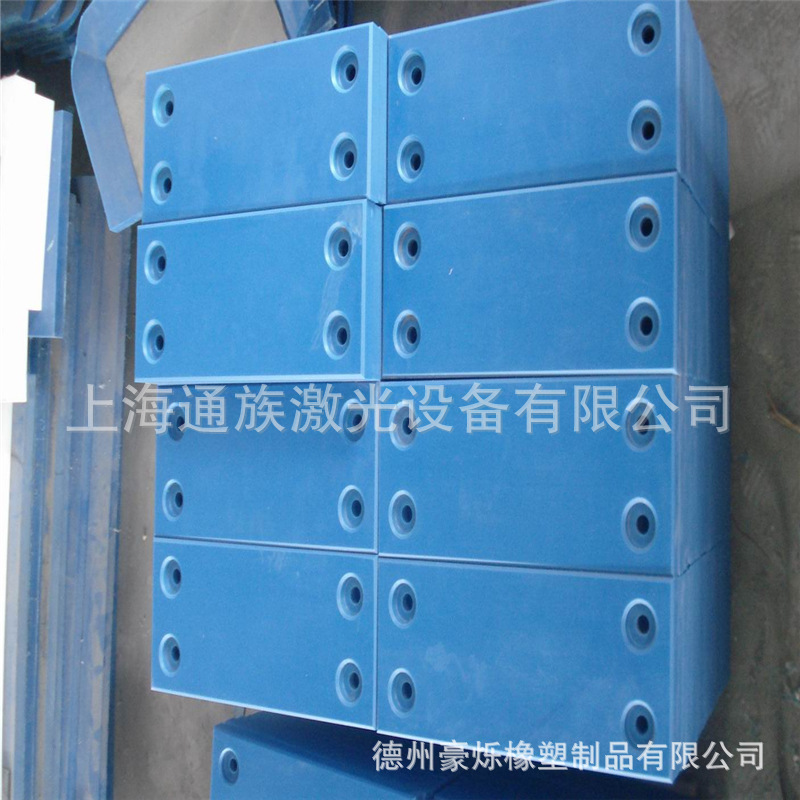 3604524735_1018936987