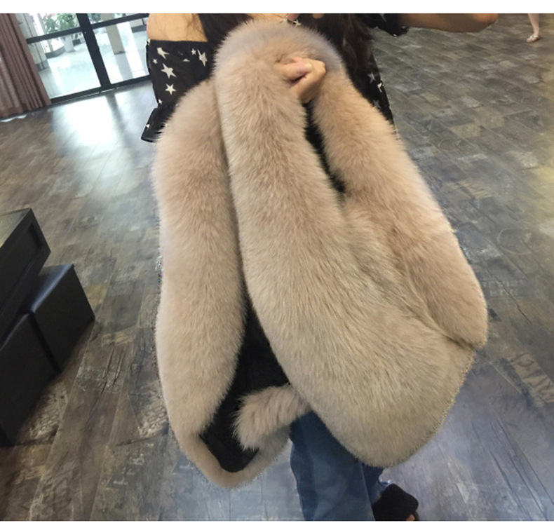 new pattern leather and fur coat Fox leather and fur coat have cash less than that is registered in the accounts Man-made leather and fur Vest Maomao coat