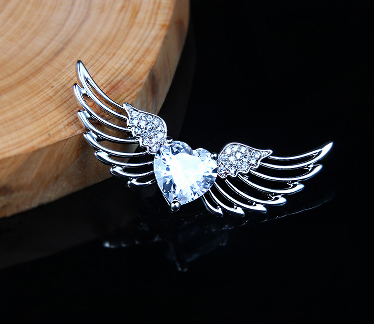 Broche Aile et Cœur Posée