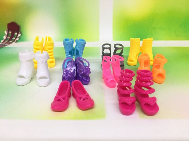 10 pairs of doll shoes packaged doll shoes, small wholesale toys, toy shoes variety 10 pairs of doll shoes packaged doll shoes, small wholesale toys, toy shoes variety