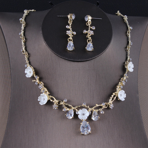 Bride's exquisite drop-shaped zircon necklace and earrings set Korean style wedding dress accessories factory direct sale