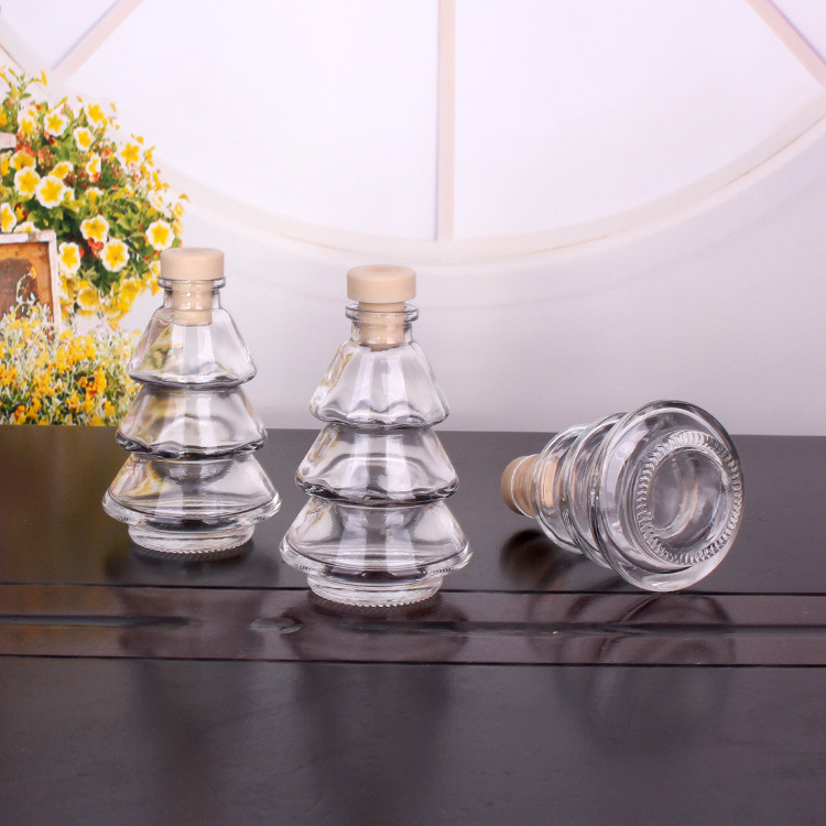 厂家供应现货80ML玻璃香薰圣诞树车载香薰瓶装饰瓶  摆件玻璃瓶