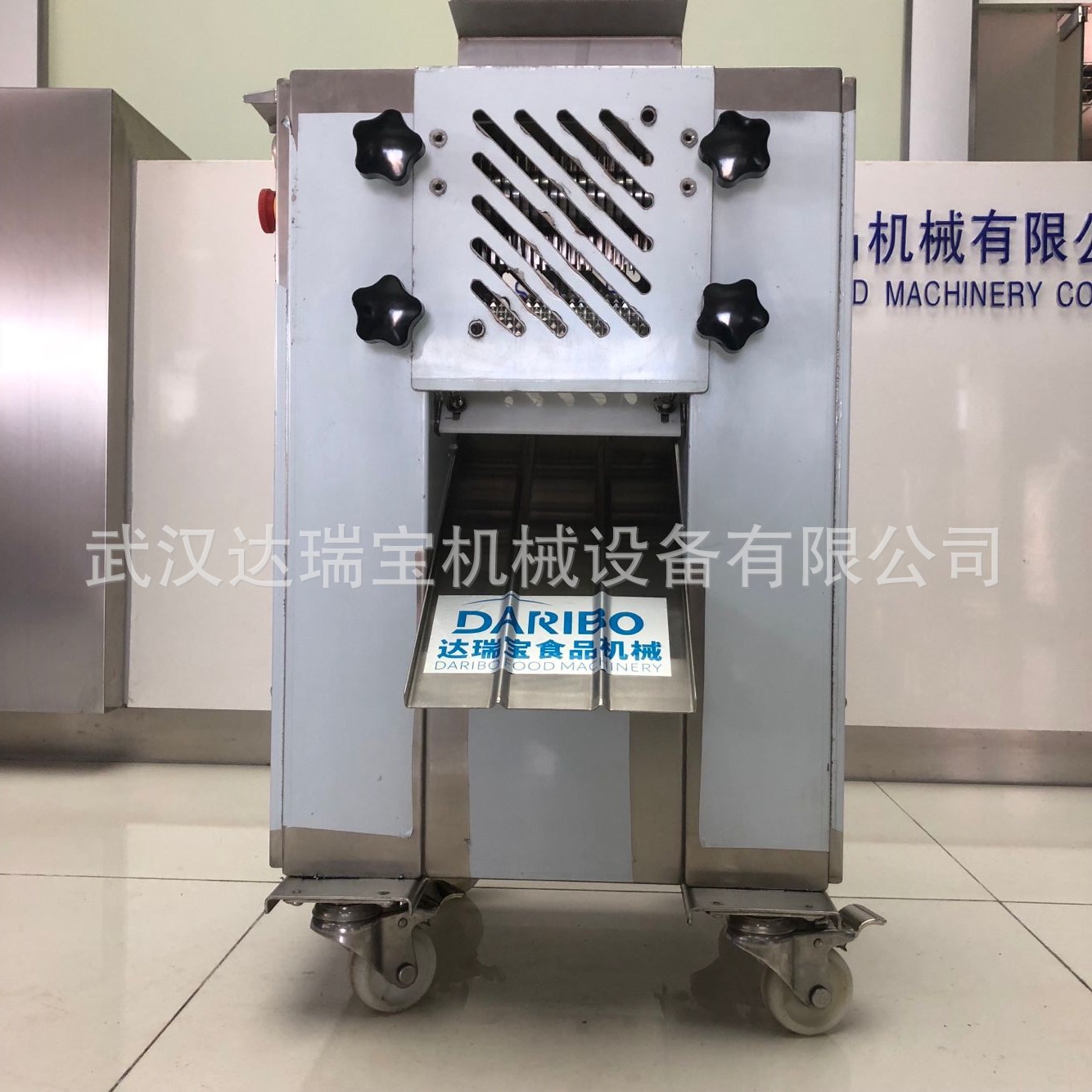 l大型断筋嫩肉机 连续式不锈钢断筋机 猪里脊碾展松肉机