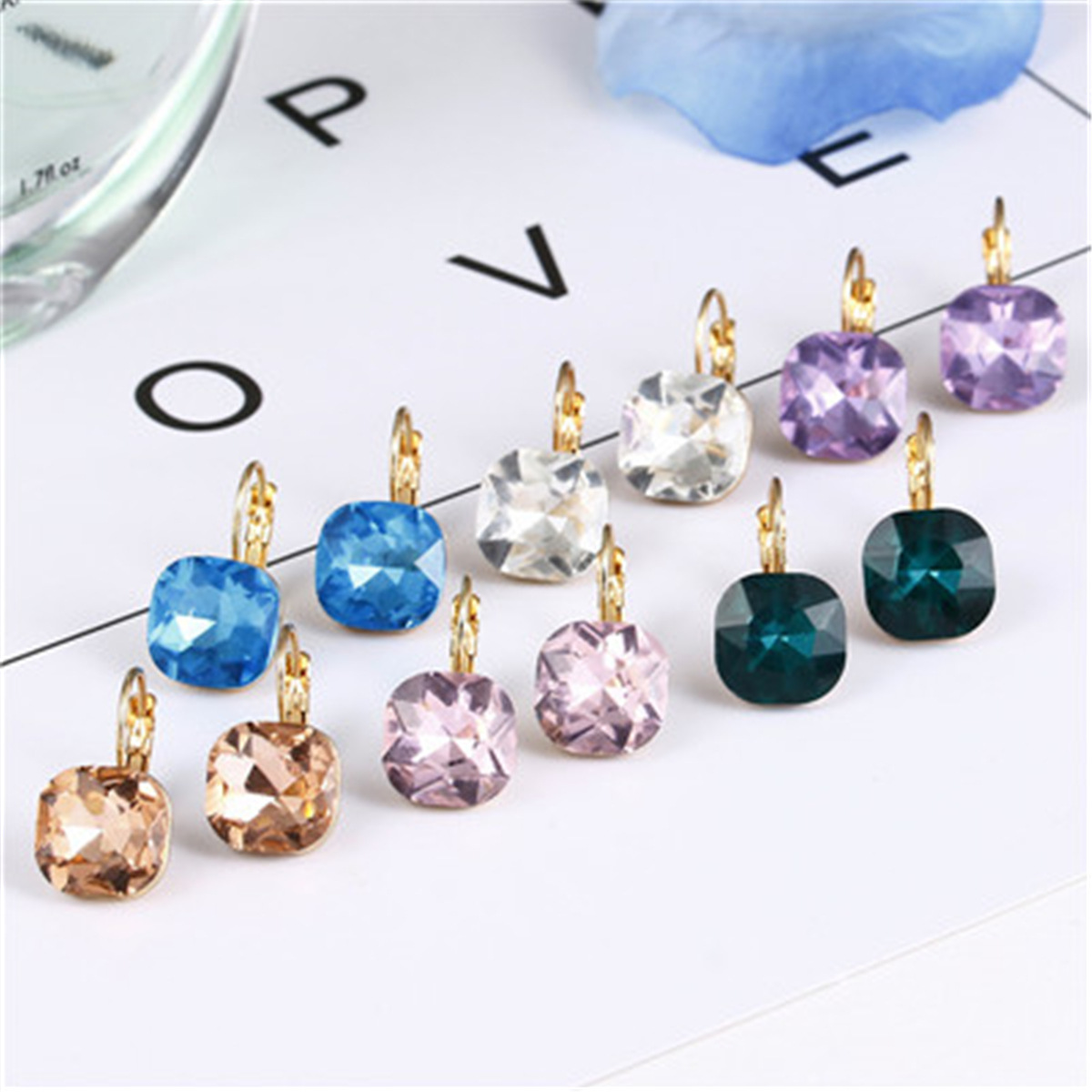 Micro-inlaid Square Diamond Earrings display picture 1