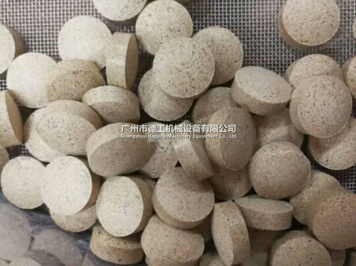 509273582006153206_副本