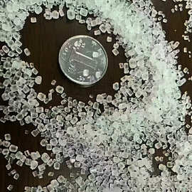 化肥厂直销晶体尿素 含硫氮肥速效全溶追施撒施肥料 现货农用尿素