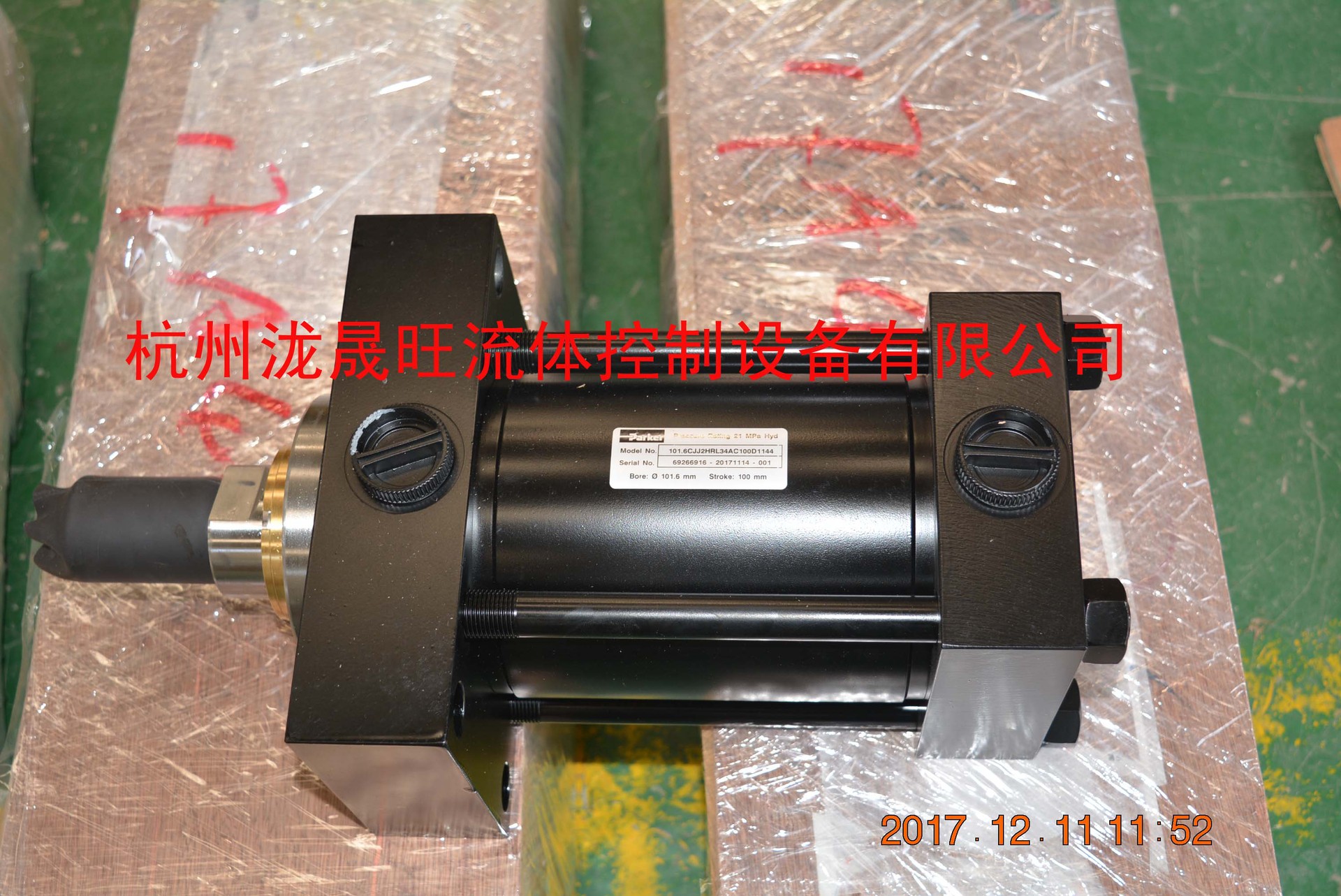 特价供应PARKER派克液压油缸101.6CJJ2HRL34AC100D1144