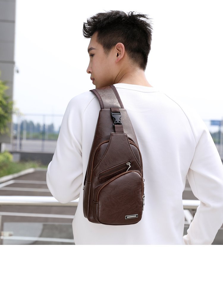 Cross -border explosion USB men's chest bag portable charging casual mesengers outdoor sports PU chest bag