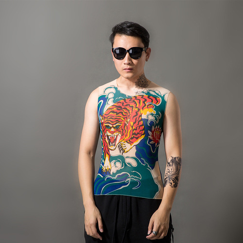 Embroidered men's t-shirt with tattoo-style clothing patterns, summer stretch personal non-mainstream Buddha Guanyin dragon and tiger