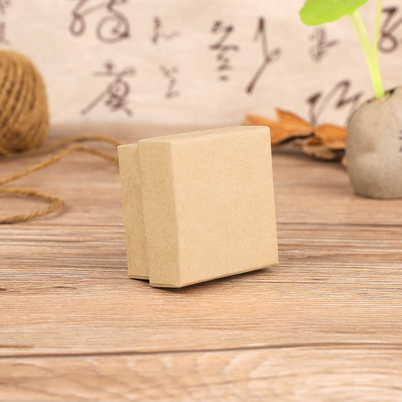 Vintage Style Solid Color Kraft Paper Jewelry Boxes display picture 6