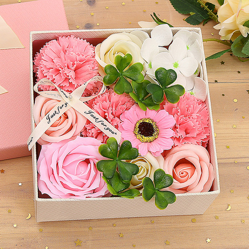 Cross-border exclusive supply of soap flowers, Chinese Valentine's Day, creative new carnation floral gifts for girlfriends and besties