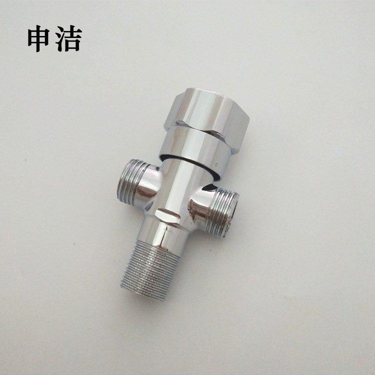 厂家直销 铜一进二出双用三通角阀 4分通用冷热双出水角阀 可贴牌