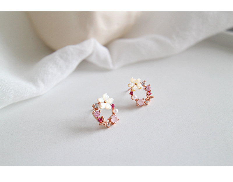 Korean Sterling Silver Zircon Crystal Shell Flower Earrings display picture 1