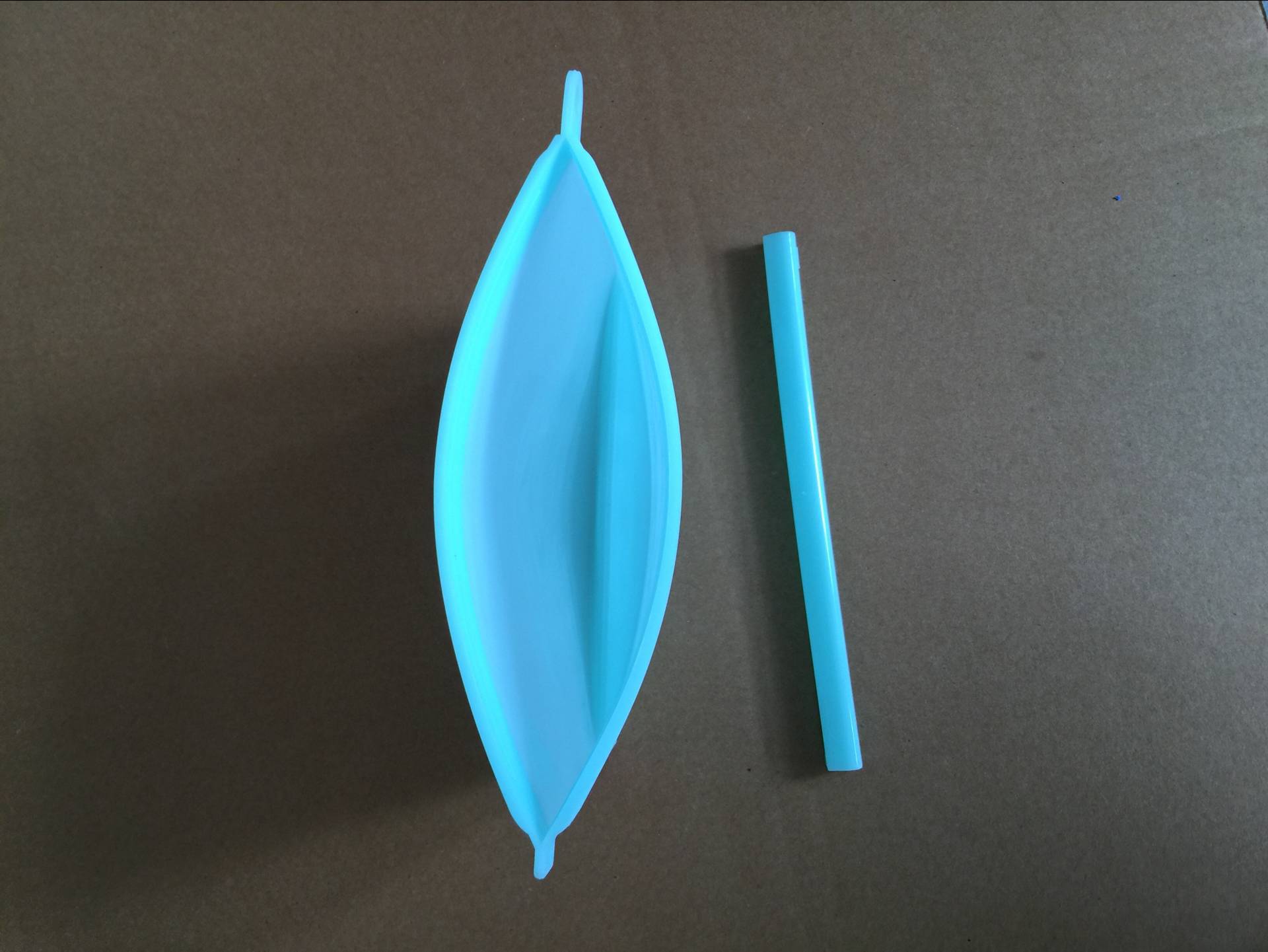 2020DEF40EFDD4D1E268720FCAA12C