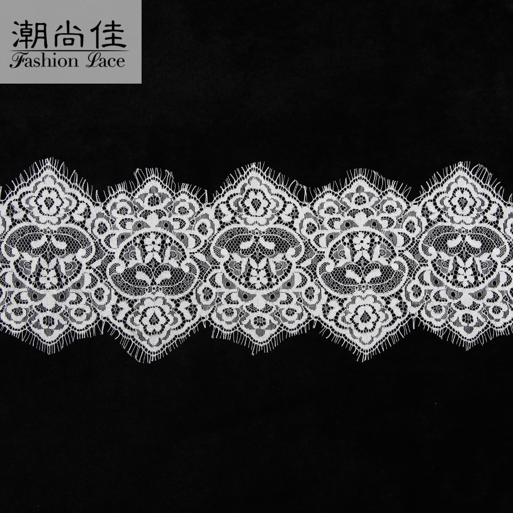 Lace cloth