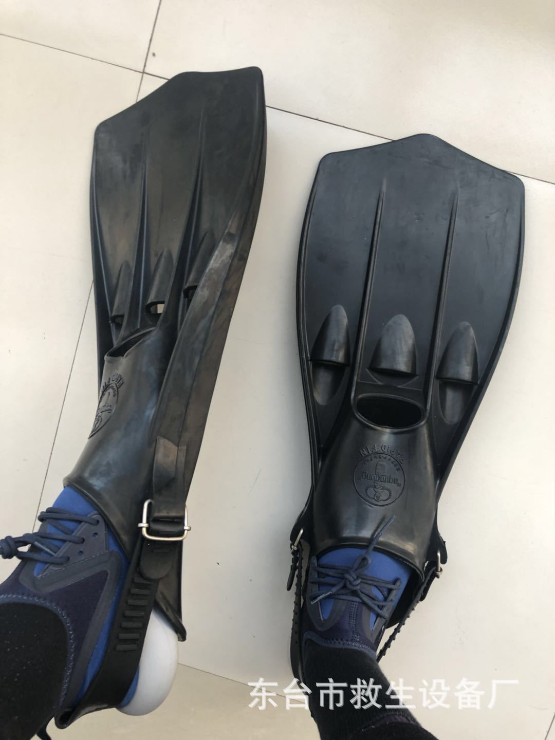 潜水干式服专用脚蹼  蛙鞋 潜水可调节脚蹼