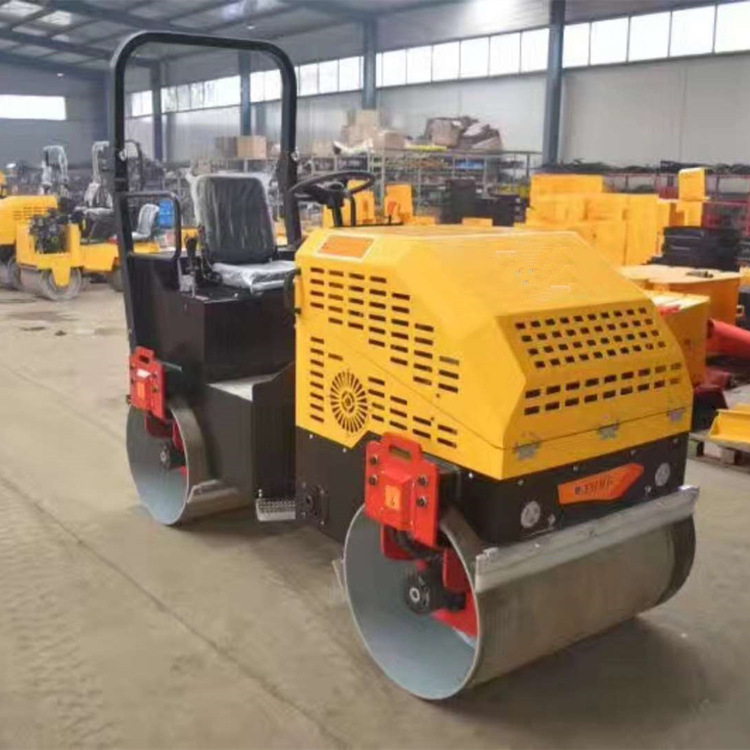 现货直销1吨半压路机 1吨座驾式全液压双驱双振双钢轮压实机