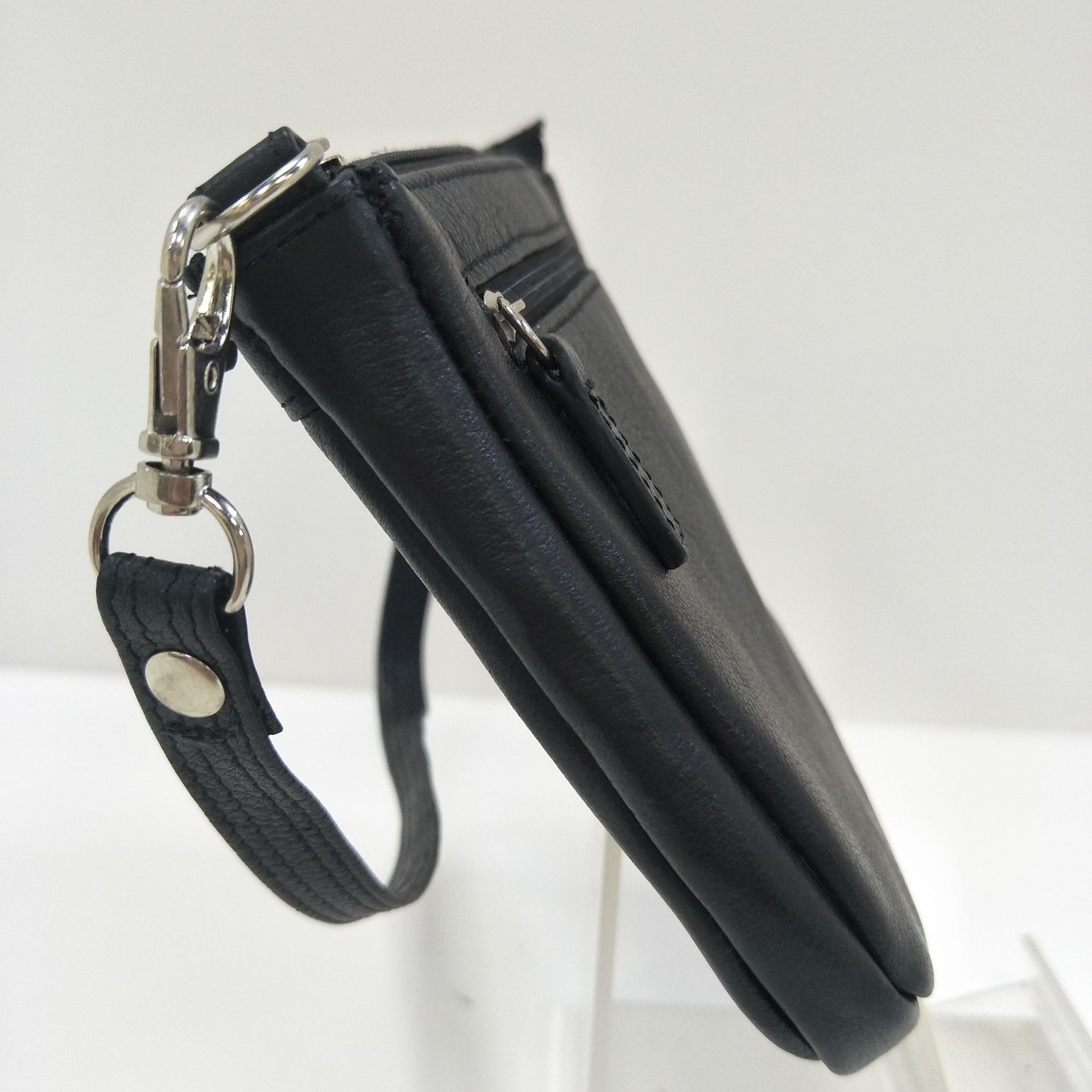sophisticated polyurethane chain with zipper