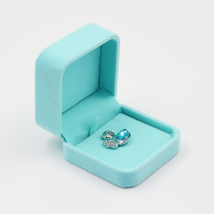 3588859691_1446125118