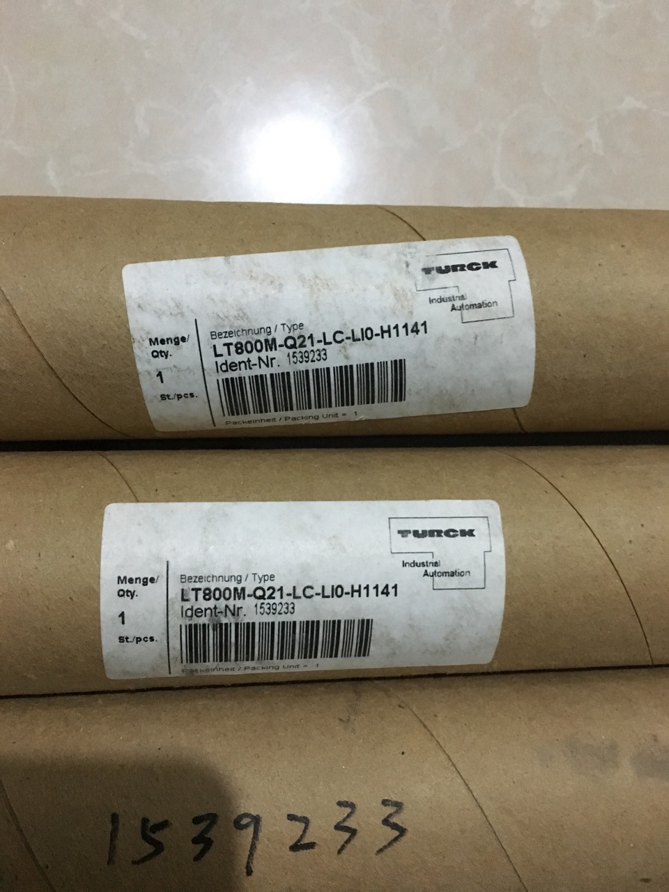 位移传感器  LT800M-Q21-LC-LI0-H1141