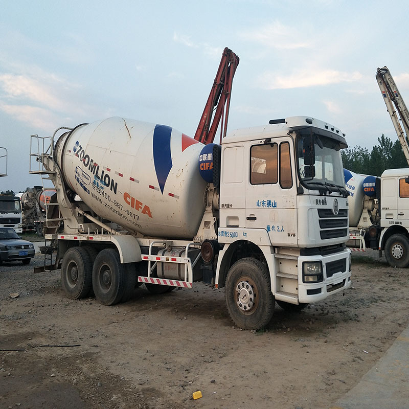 低价出售二手德龙混凝土搅拌车 二手水泥搅拌罐车 13年二手搅拌车