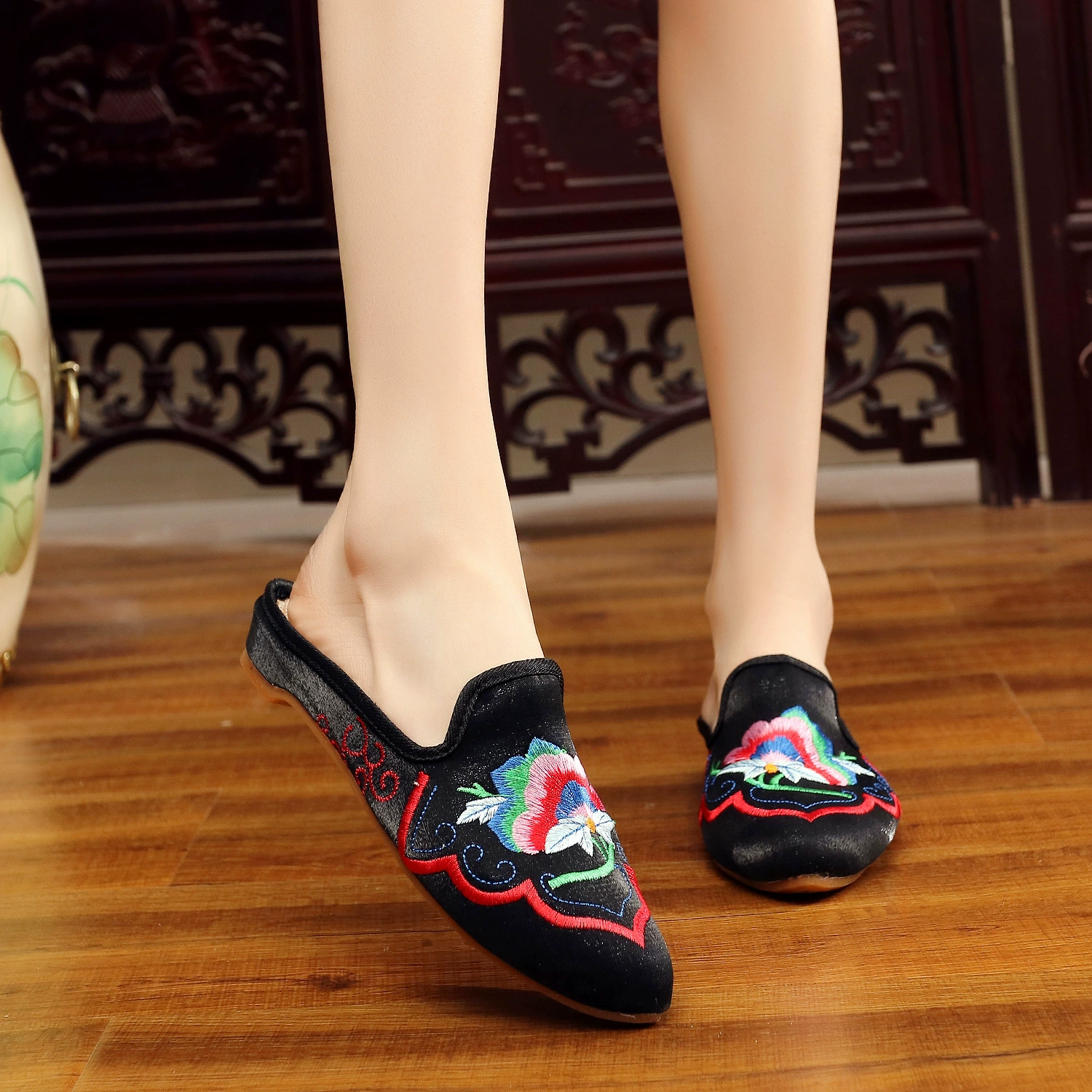 Ethnic slippers, high shoes for mother, ethnic style