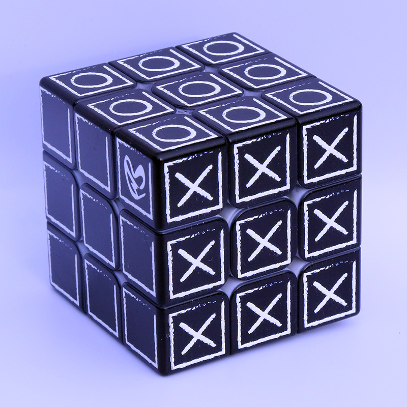 5交叉西班牙设计魔方（白色打成浮雕）Cross Cube S