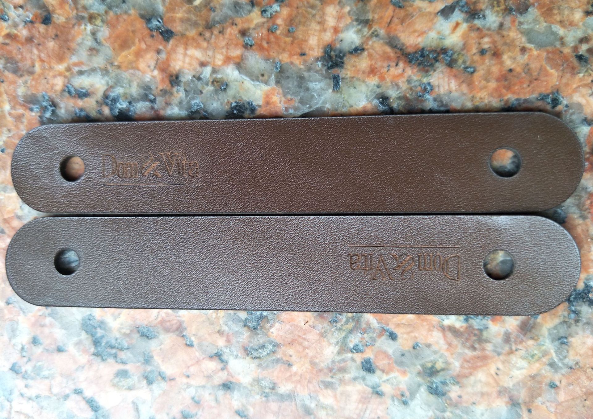 成品头层印LOGO牛皮带 压花雕刻树膏皮皮带 植鞣革皮带条X20