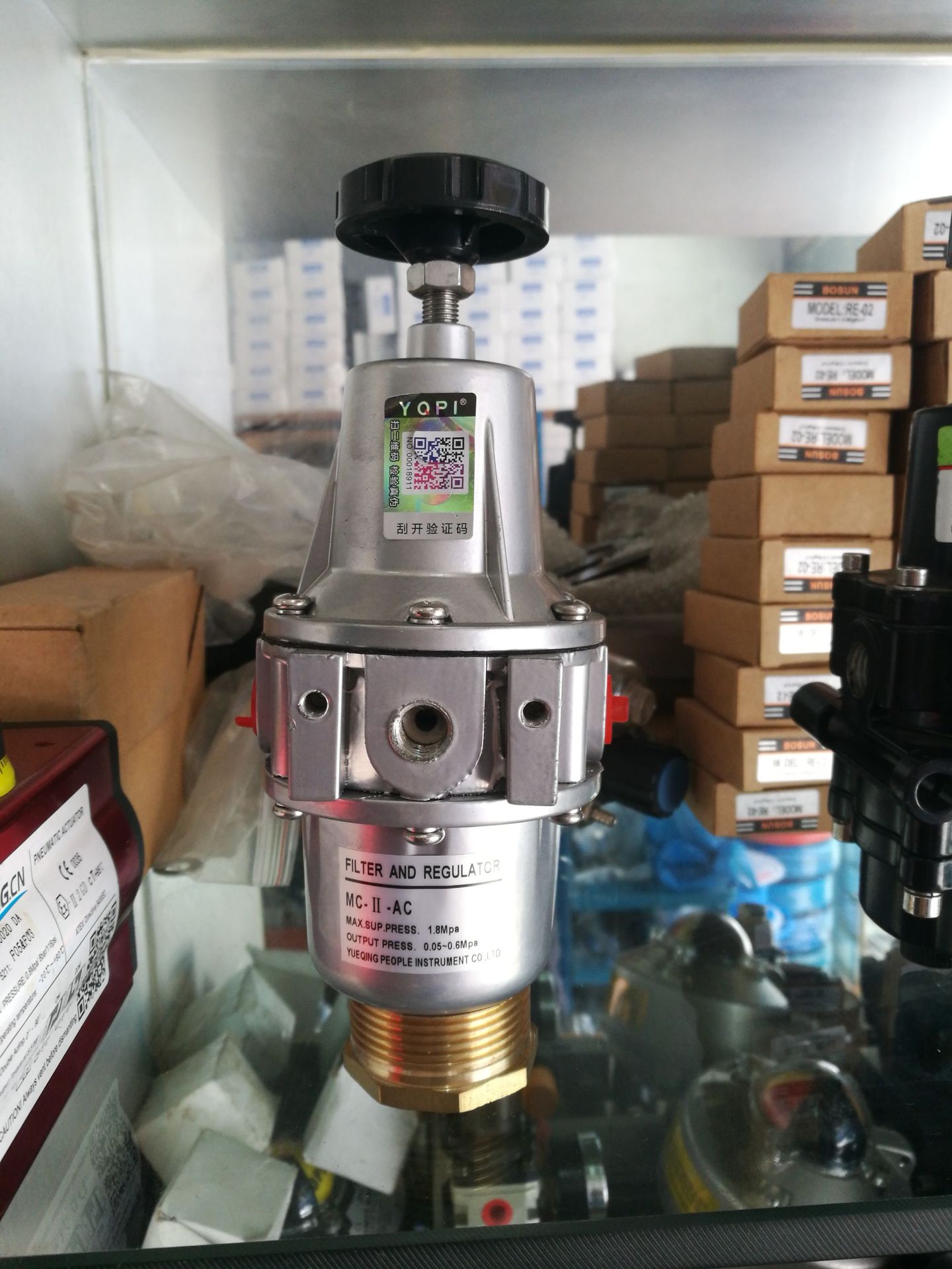 乐清人民仪表 YQPI 空气过滤减压器 IW214  MC-II-AC   IW212