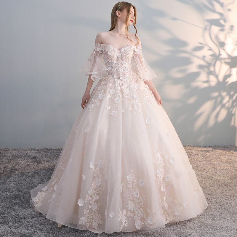 Tiktok-Style Off-The-Shoulder Wedding Dress 2026 New Model Bride's Trailing Gown Light Fairy Dreamy Princess Super Fairy-Like Slimming Effect